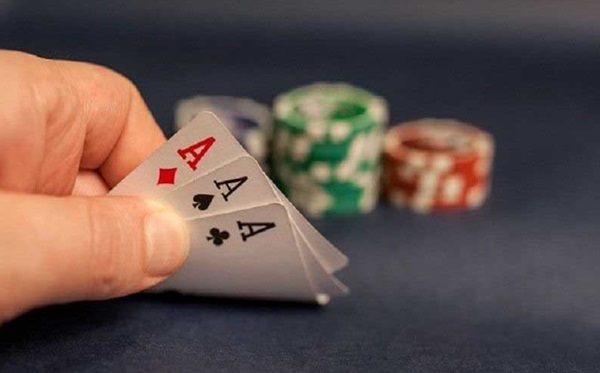 Chơi liêng online vô cùng hấp dẫn với game thủ